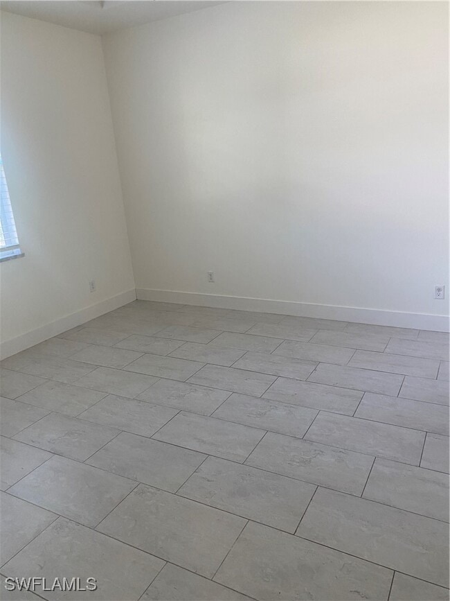 Building Photo - 5314 30th St SW