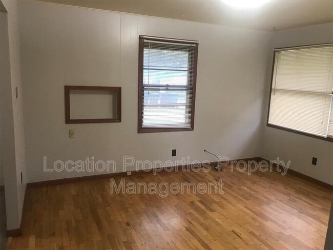 Building Photo - 1818 Missouri St