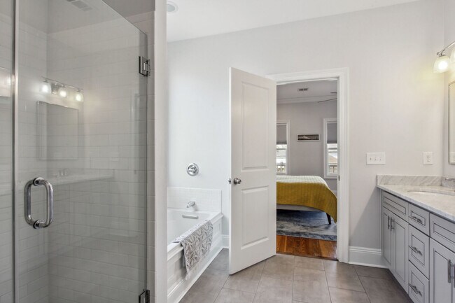 Primary bathroom - 500 S Genois St