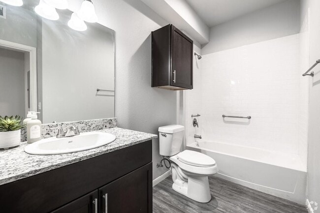 Building Photo - 600 E Marble St