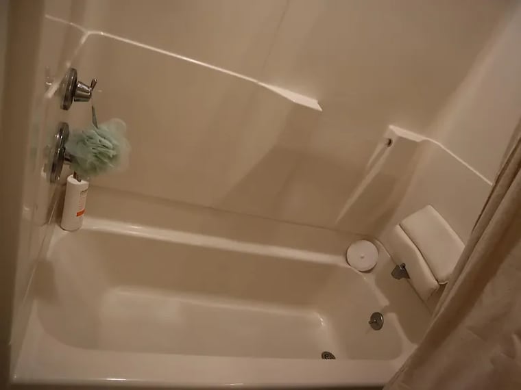 Building Photo - 700 Westmont Rd