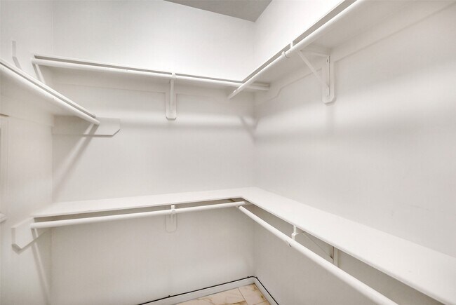 Building Photo - 7015 Timber Edge Ln