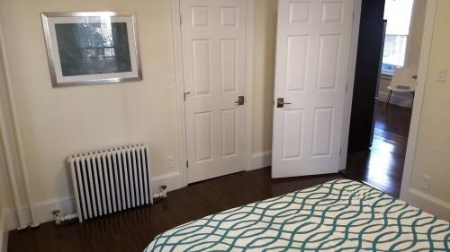 Building Photo - 3 bedroom in Jamaica Plain MA