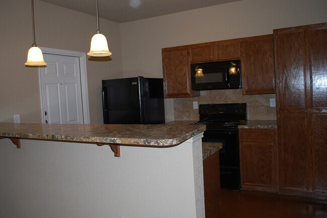 Building Photo - 1421Hopi