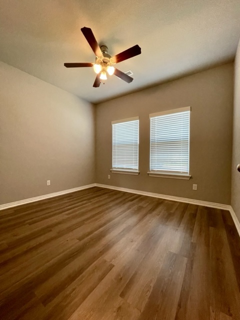 Building Photo - 310 Williams ct