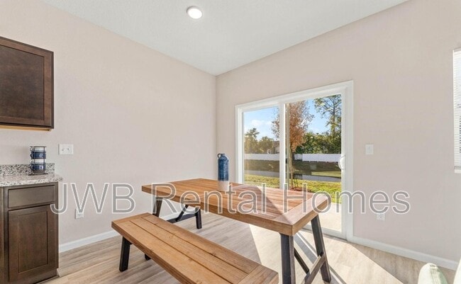 Building Photo - 6059 Carolines Ct