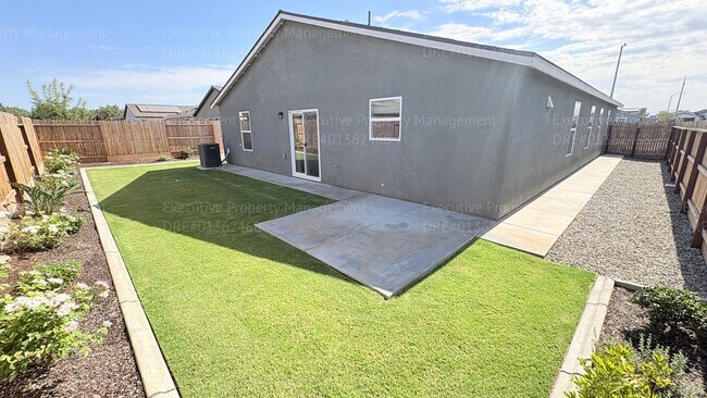 Building Photo - 8921 Kemi St