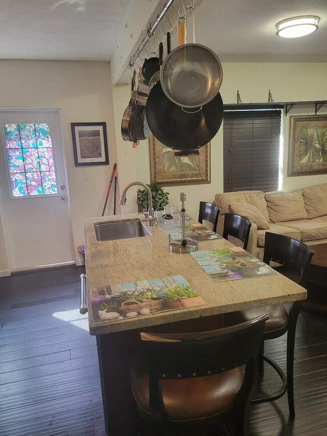 Building Photo - 714 N Federal Hwy