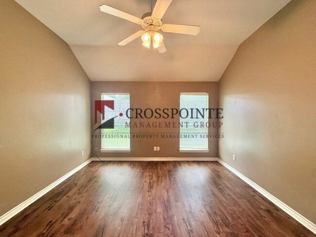 Building Photo - Tour Today! 4 Bedroom 2 Bathroom Home in Lindale!