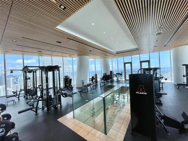 Building Photo - 300 Biscayne Blvd Way