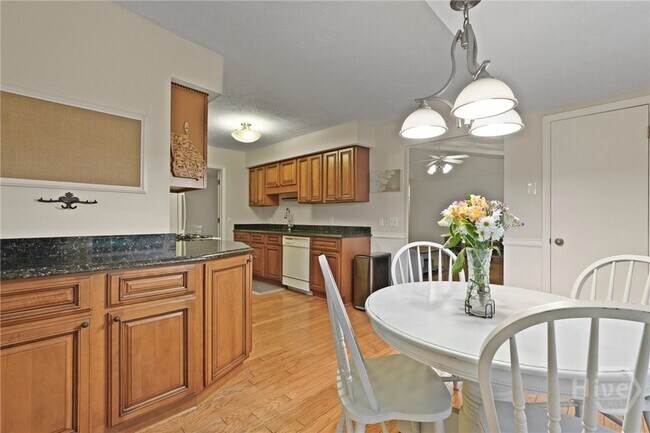 Building Photo - 609 Indigo Cir