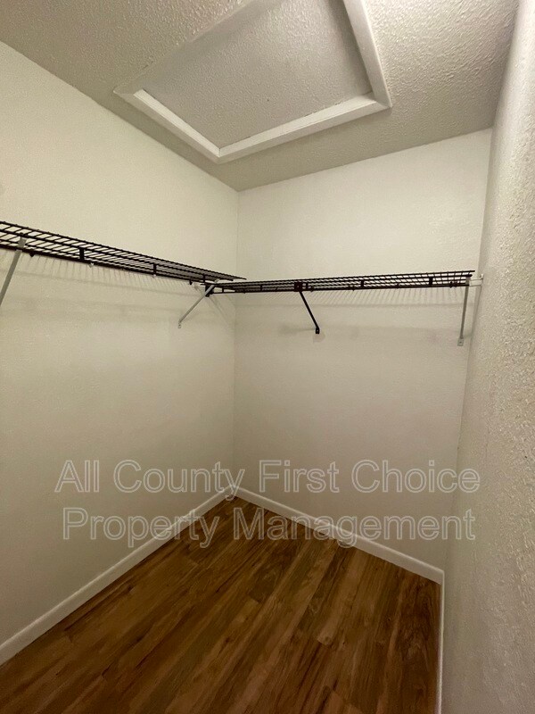 Building Photo - 7360 Ulmerton Rd