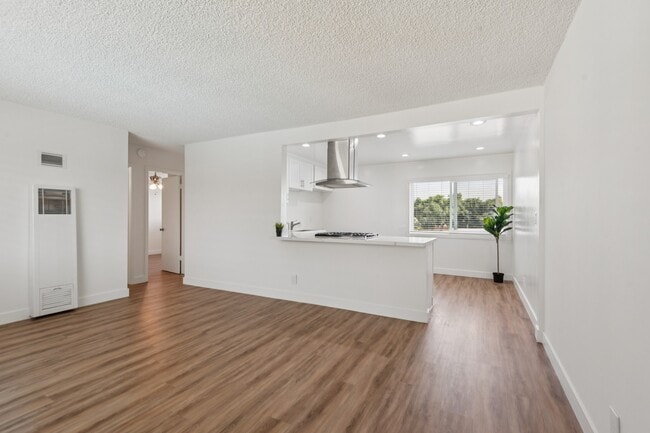 Building Photo - Sahara Apartments