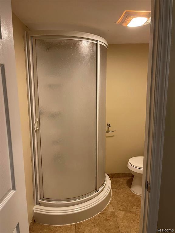 Building Photo - 1215 Oaklawn Dr