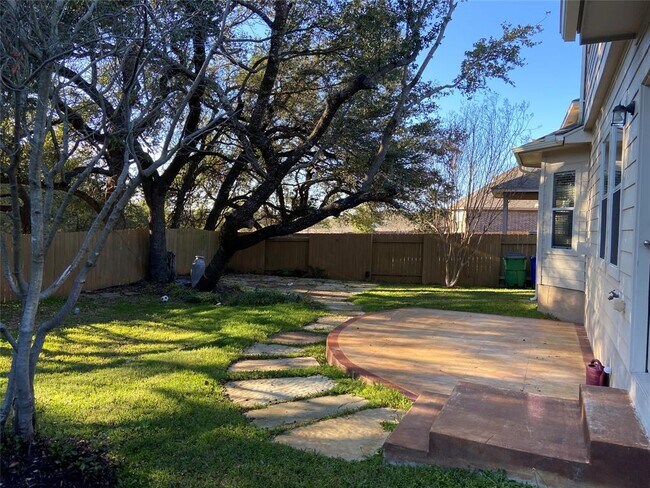 Building Photo - 1501 Rimstone Dr