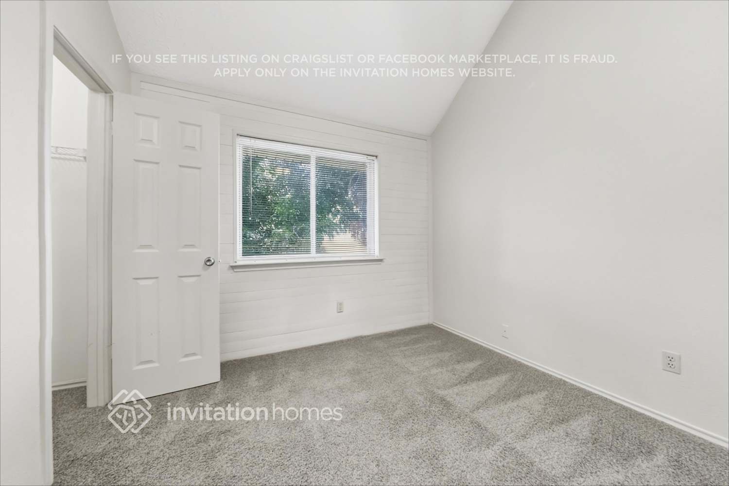 Building Photo - 10514 Wayward Wind Ln