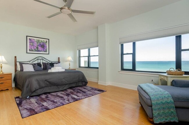 Building Photo - 2400 N Lumina Ave