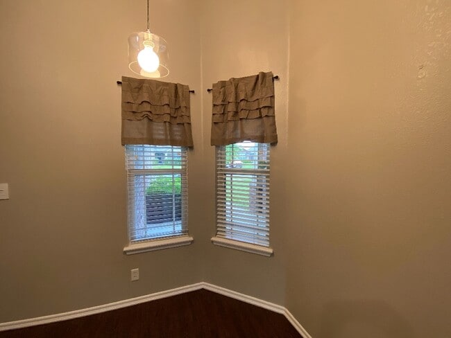 Building Photo - 2704 N 21st St