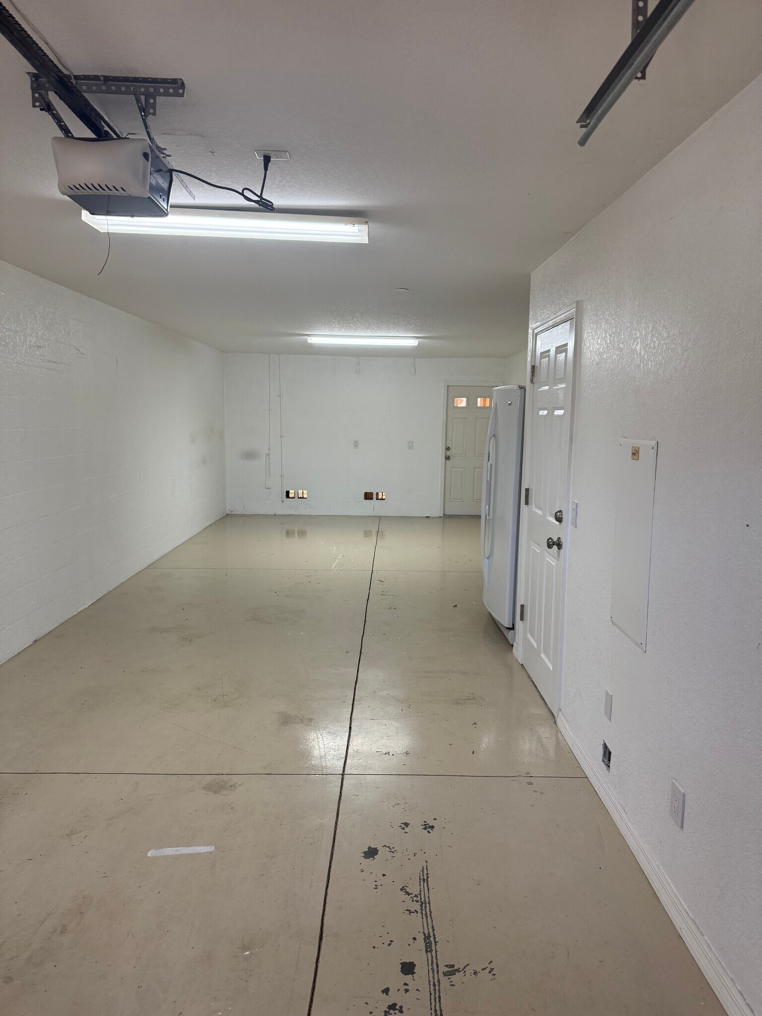 Building Photo - 8741 Spruce Hills Ct