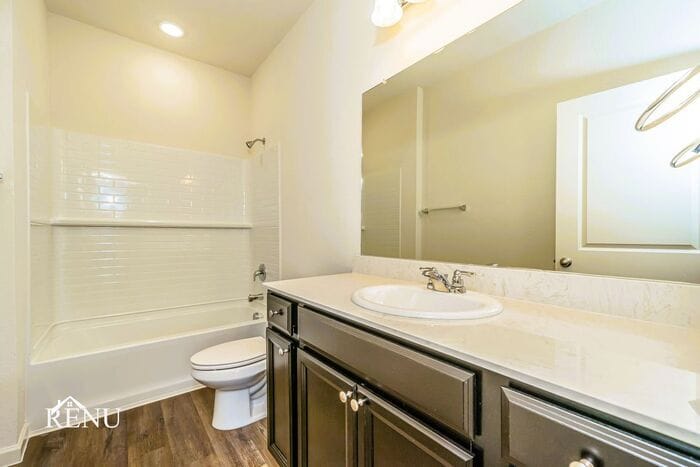 Building Photo - 830 Oakhurst Dr