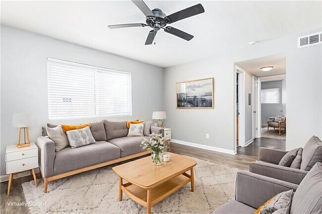 Building Photo - 1226 Little Bay Ave