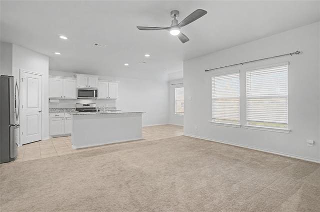 Building Photo - 724 Basteen Ln