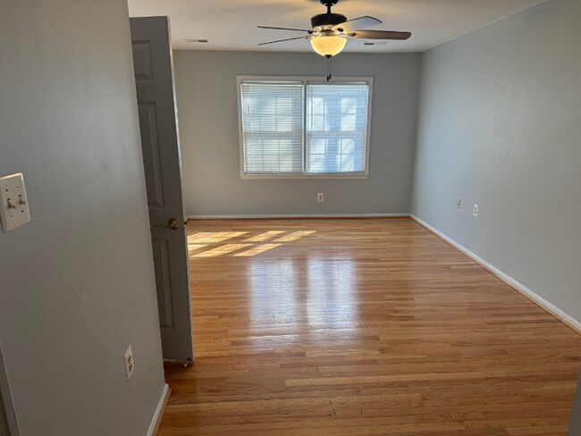 Building Photo - 4269 Berwick Pl