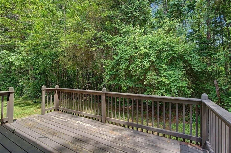 Building Photo - 488 Barclay Ct