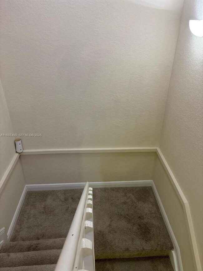 Building Photo - 3310 Palomino Dr