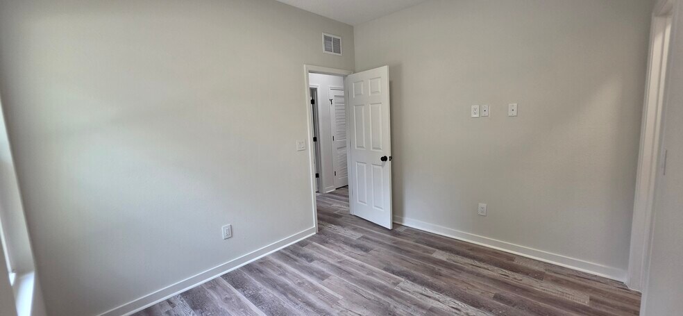 Building Photo - 55 Delmonte St