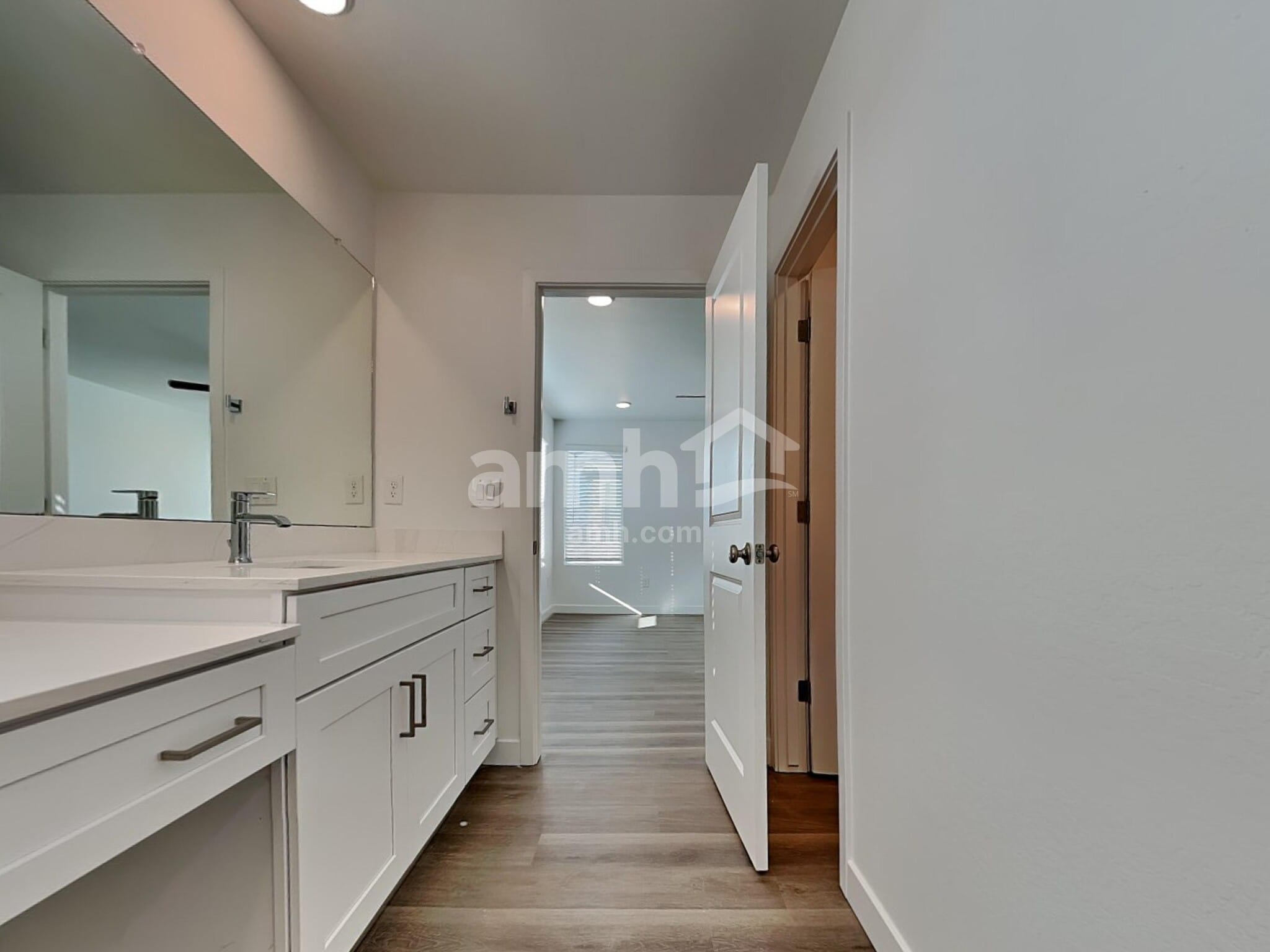 Building Photo - 18458 W El Cortez Pl