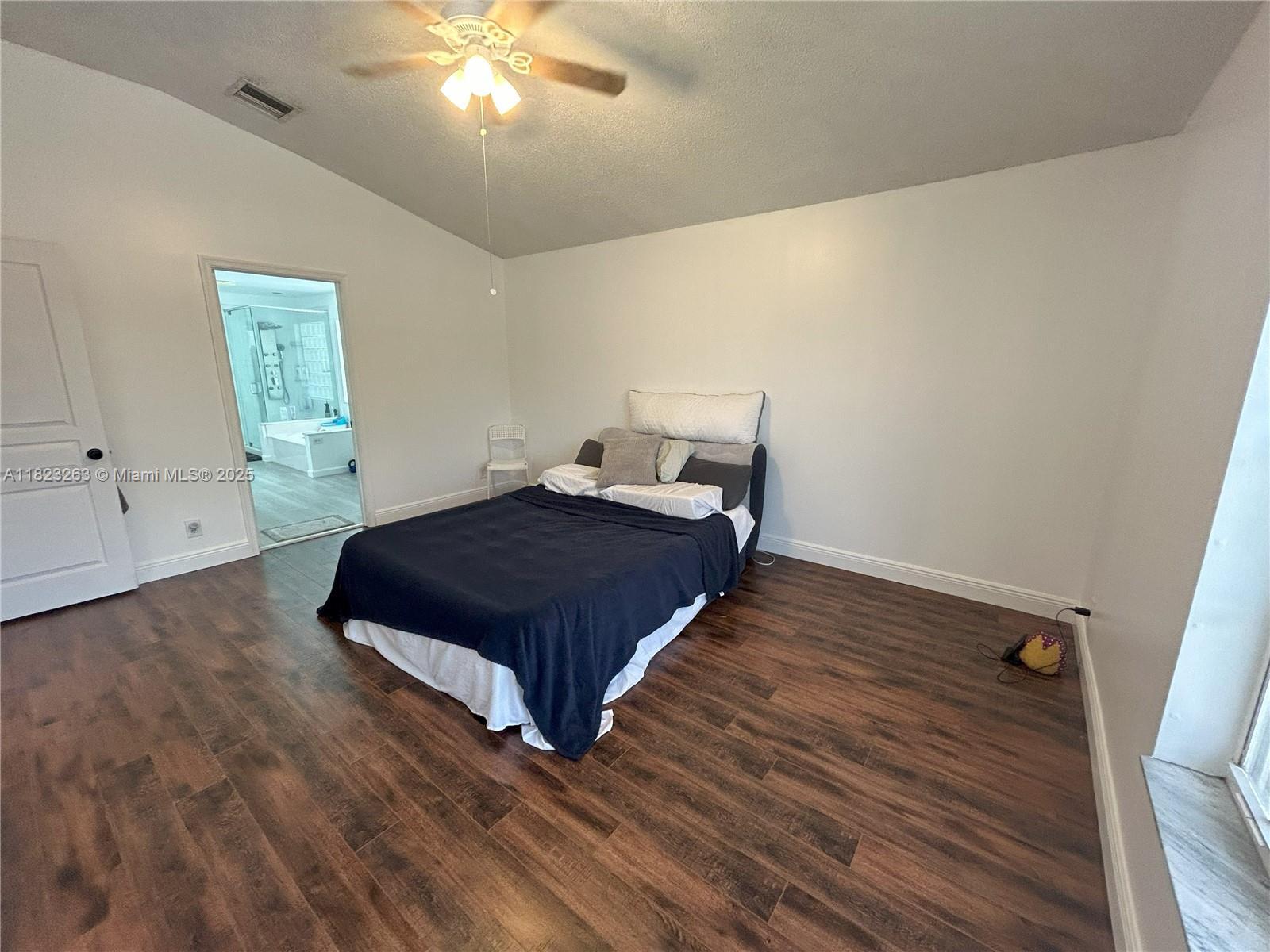 Building Photo - 5708 S Plum Bay Pky