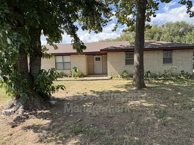 Primary Photo - 23185 CR 3520