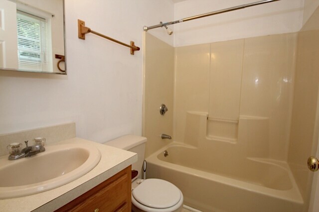 Building Photo - 406 South Eagleville Road