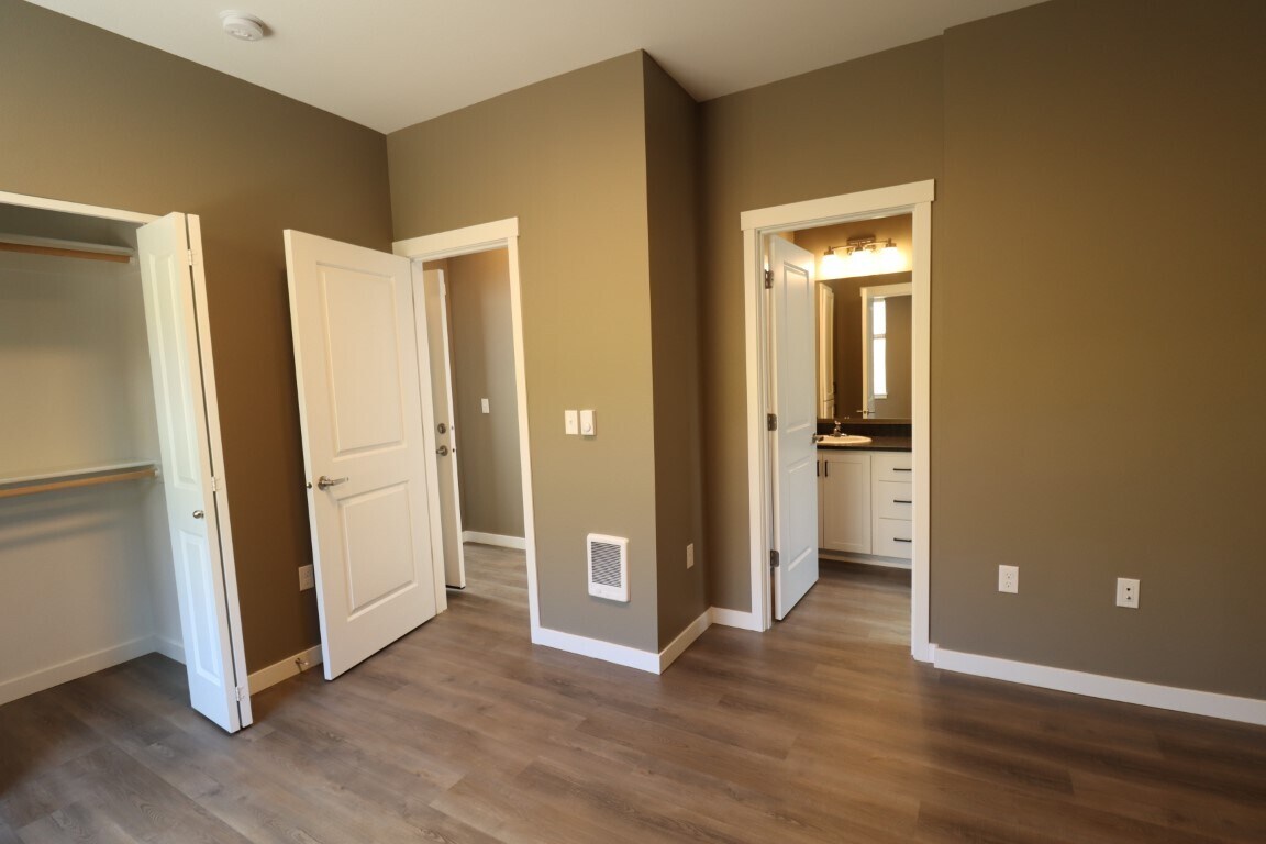 Building Photo - 6929 Osprey Ct SE