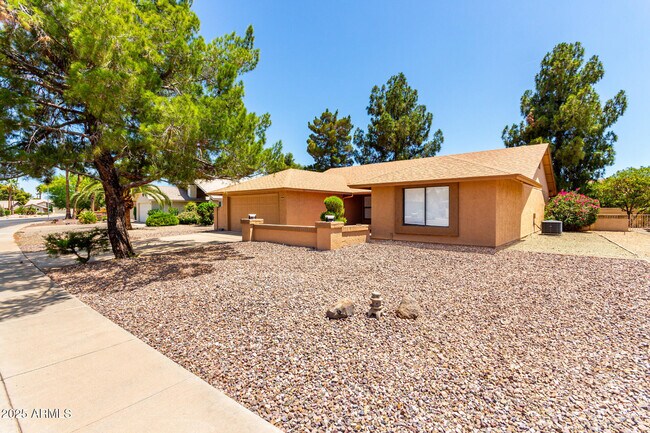 Building Photo - 9645 W Kimberly Way