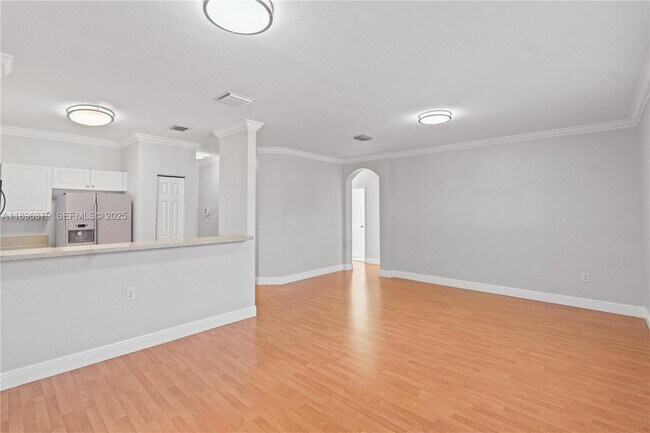 Building Photo - 1398 NE 33rd Ave