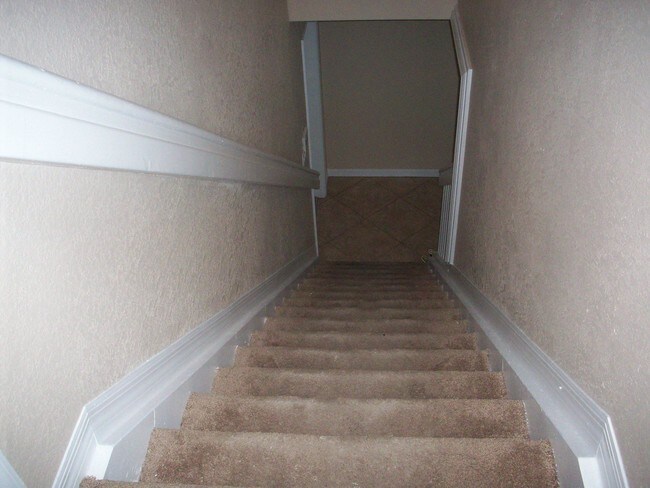 Building Photo - 1964 Providence Pl