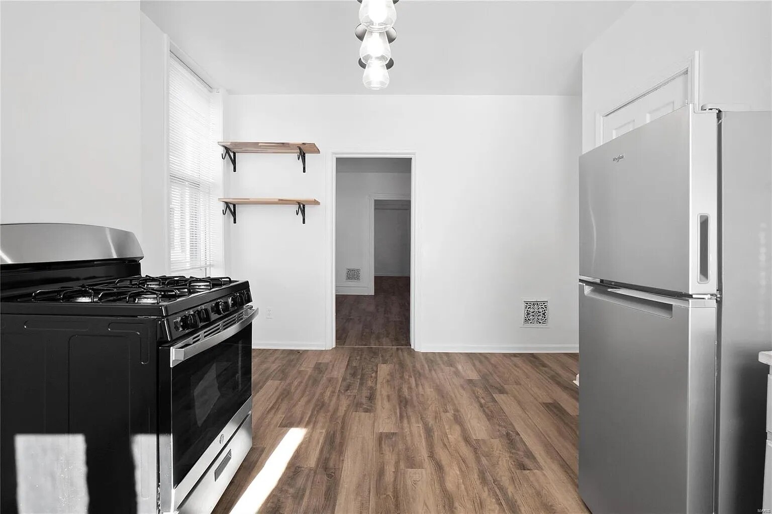 Building Photo - 3452 Alberta St