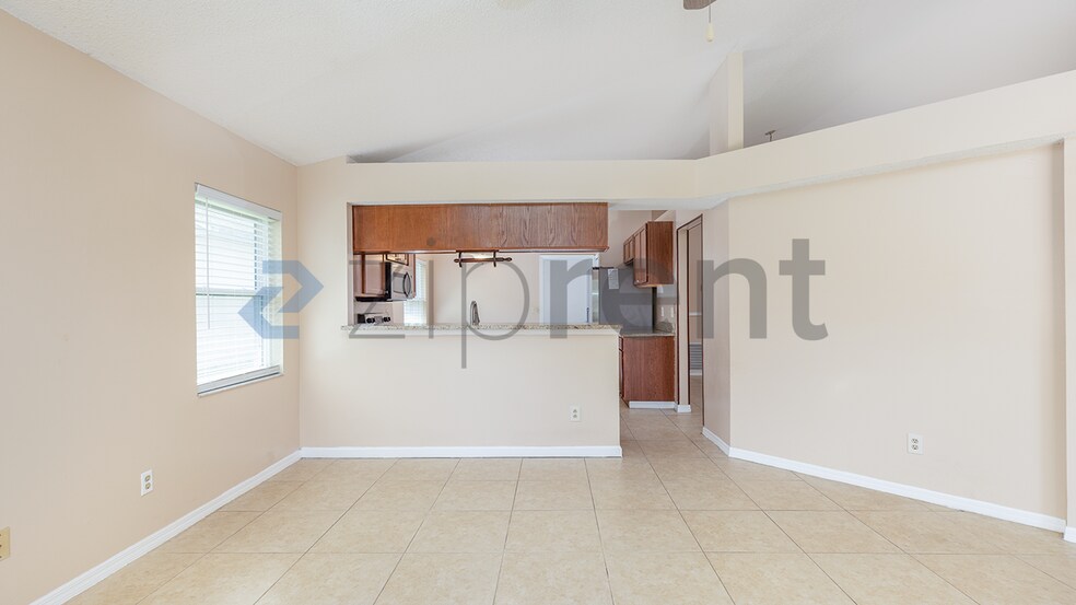 Building Photo - Unit