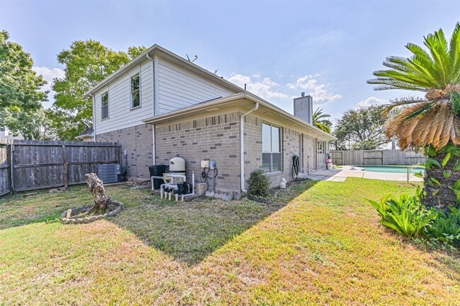 Building Photo - 4014 Ivywood Dr