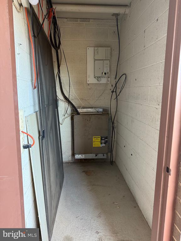 Building Photo - 531 Florida Ave