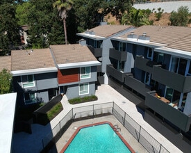 Building Photo - Ladera Apartments