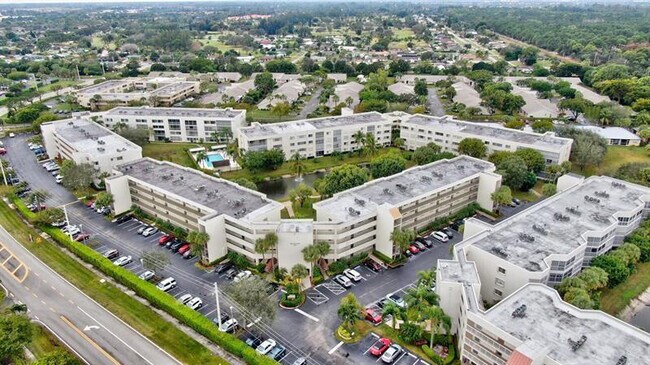 Building Photo - 3138 Via Poinciana
