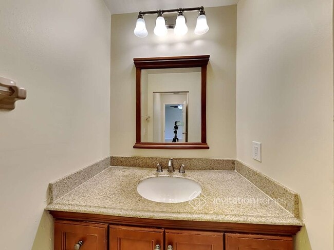 Building Photo - 92 PineHill Trail E