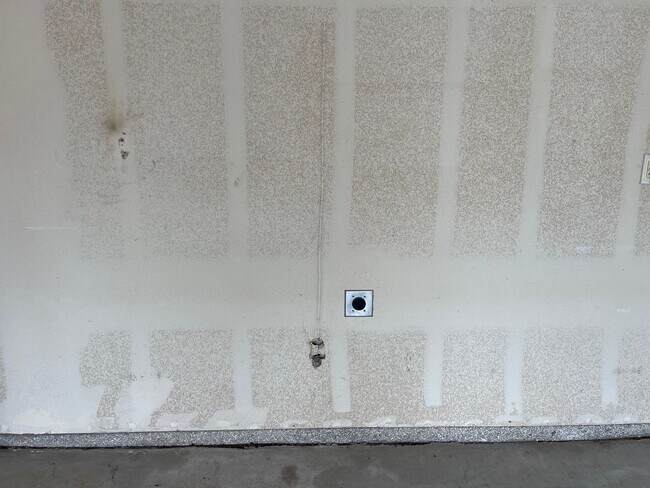 Building Photo - Immaculate 4br Pet Friendly Home in Morada