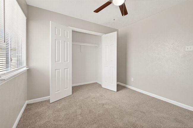 Building Photo - 4018 Timber Corner