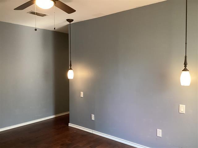Building Photo - 776 Ponderosa Dr