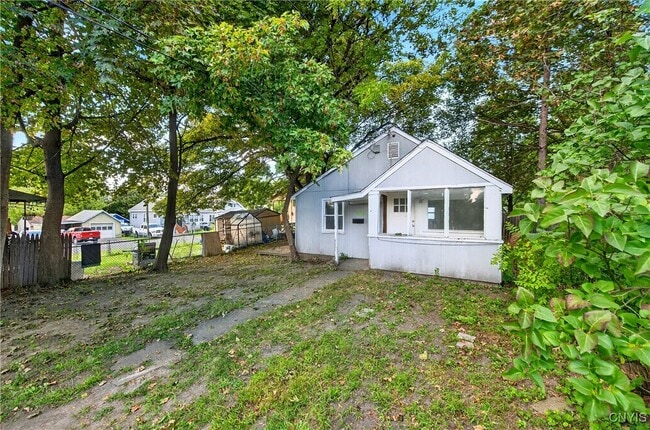 Building Photo - 308 Nelson Ave