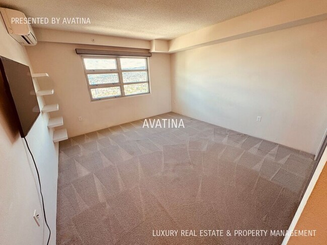 Building Photo - 801 South St